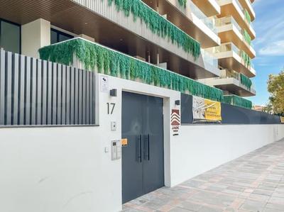 Ideal coastal retreat with terrace & gym by REMS