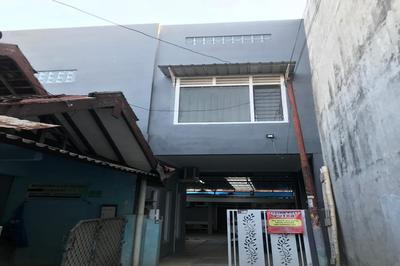 OYO 94320 Homestay Abah Hank Syariah