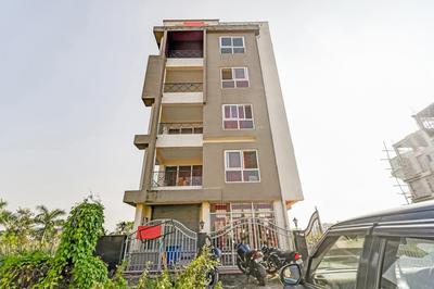 Hotel O SSS Garden Cafe