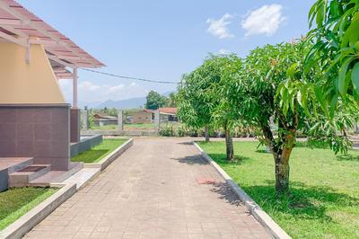 RedDoorz Syariah at Kadungora Garut