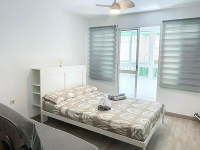 Estudio en el centro de Torremolinos by beBalmy