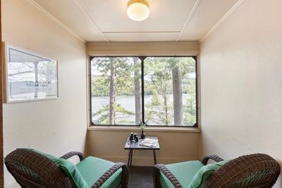 Squam waterfront 2 bed 2bath (Suite 8)