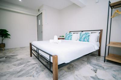 Swing & Pillows - Seri Kembangan Selangor