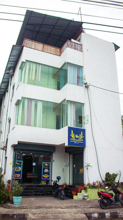 Kutumba Hotel