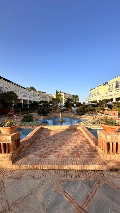 Calma House Aloha Gardens Marbella by VPS