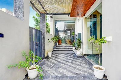 Hotel Marina Plaza A Family Hotel Near IGI Airport Delhi