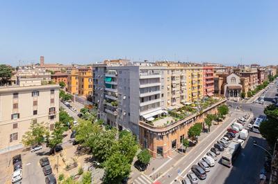 Romaviva Luxury Attic Apartment - San Giovanni in Laterano - Metro A C - Central Rome