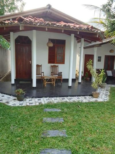 Goyambokka Peacock Guest