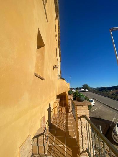 Apartaments Turístics LA FONTETA