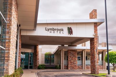 Lynbrook Hotel