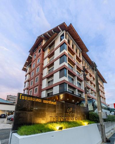 The President Hotel at Chokchai 4