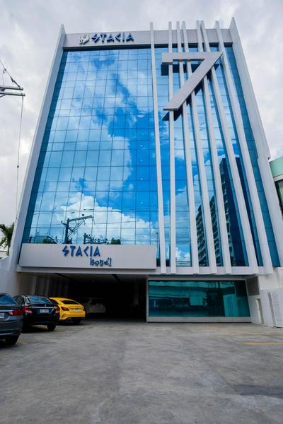Stacia Hotel