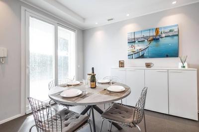 AmazHome - New Private Garden & Cozy Home