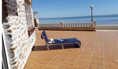 Beachfront apartment with Patio & Private Terrace