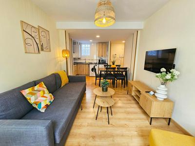 Apartamentos Escarrilla Suites 3000