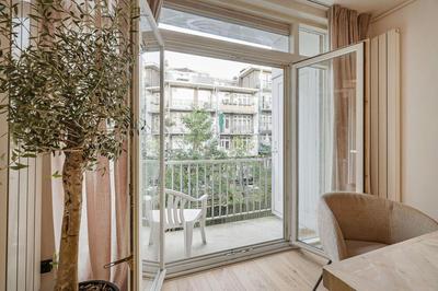 Light and modern apartment