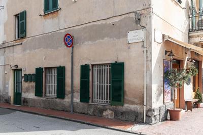 A due passi dal mare, Self check-in