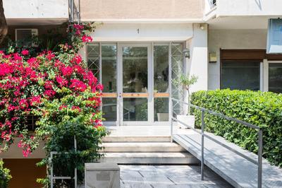 Breezy 2BR Apartment by Marina Flisvos by UPSTREET