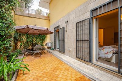 Appartamento con terrazza vicino S Pietro