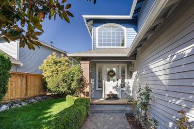 Kirkland Elegant 4B 2 5B Family Retreat with Designer Decor