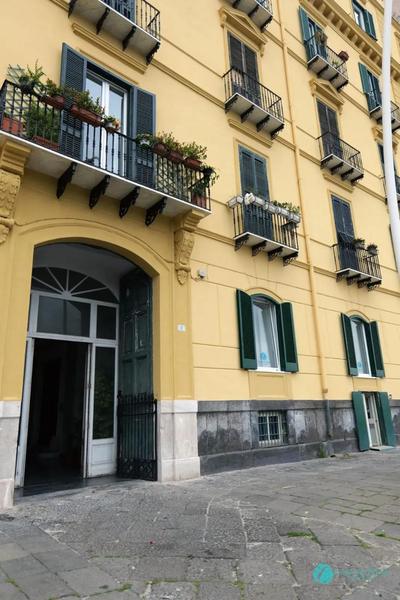 Spacious apartment in Naples with sea view 200m² 10 guests