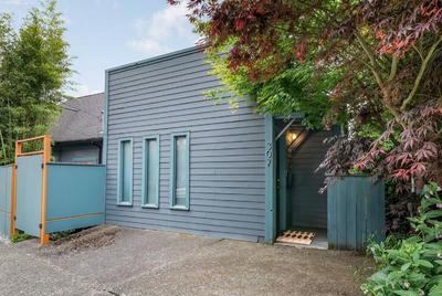 Cozy Capitol Hill Cottage