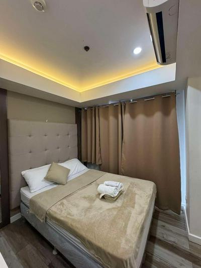 SkyRest Azure Staycation