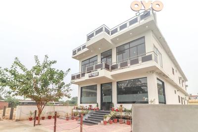 Super Hotel O Taj Classic