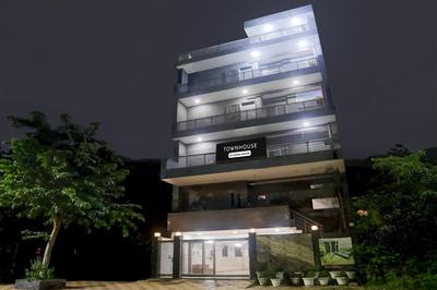 Townhouse Rohini Sector 24