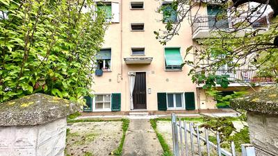 Senigallia, trilocale con balcone vicino al mare - SE091