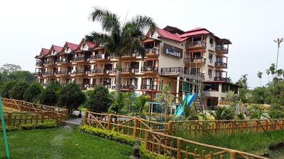 Hotel Dreamland Lataguri হোটেল ড্রিমল্যান্ড লাটাগুড়ি All-Room-Attached-Balcony-with-lift-Restaurant-wifi-Swimming pool-Children Play Ground -Parking Facil