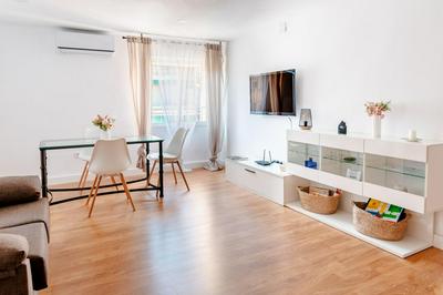 Reformado y muy tranquilo junto a Puente Romano, 3Hab, aire acondicionado y WiFi