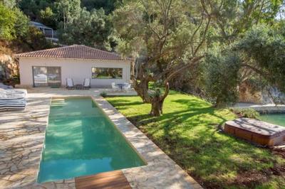 Villa Trianda, a true gem just 27 steps