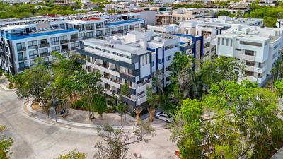 Lux 2 BD Suite with Swim Up Pool, Gym in Aldea Zama