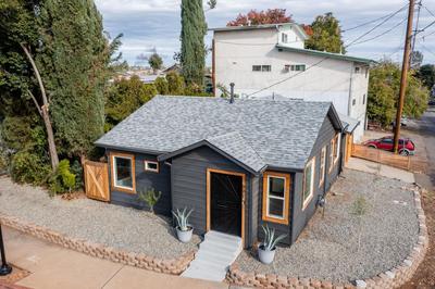 Charming 2BD downtown home by bike trail, river and coffee!