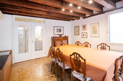 Gorgeous Apartment in the Heart of Venice