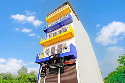 Hotel O Rooftop Castle