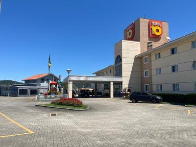 Hotel 10 Itajai/Navegantes