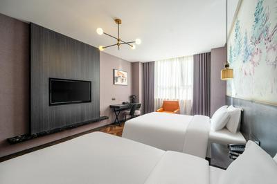 TOWO Shangpin Hotel Xi'an - Xi'an Line 1 Kaiyuanmen Metro Station