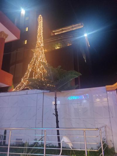TOUR EIFFEL HoTEL BENIN
