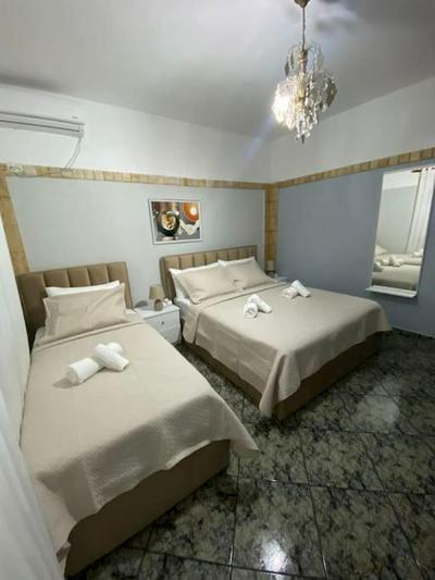 Vila Eagle 3