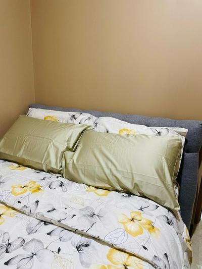 Near Mall Of Asia Shore 3 Residences with balcony