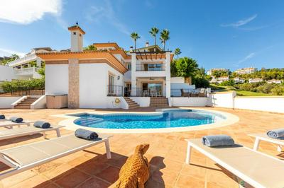 Villa Amland - Golf Paradise with private swimming pool