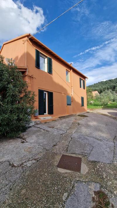 Porzione di Casale in Maremma