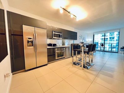 Miami Oasis in Brickell (3 Week Minimum) photo 3