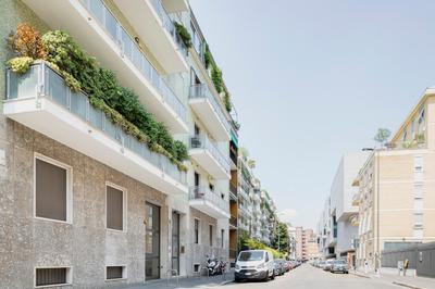 Easylife - Milano - Rontgen 24 S - Bocconi
