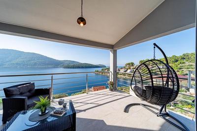Villa Franka with pool and sea view