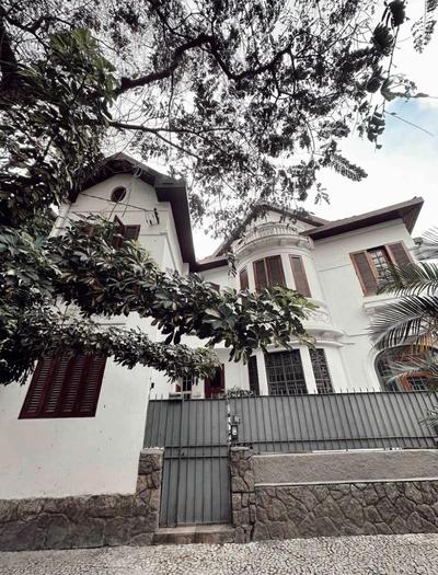 Casa Elegante no pé do Pão de Açúcar - Urca - Tranquilidade e Sossego