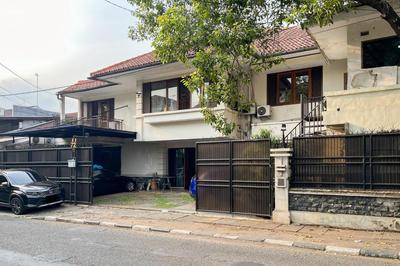 Urbanview de Dharmawangsa Suite Hotel