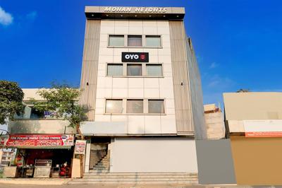 SHREE JII LUXURY HOTEL